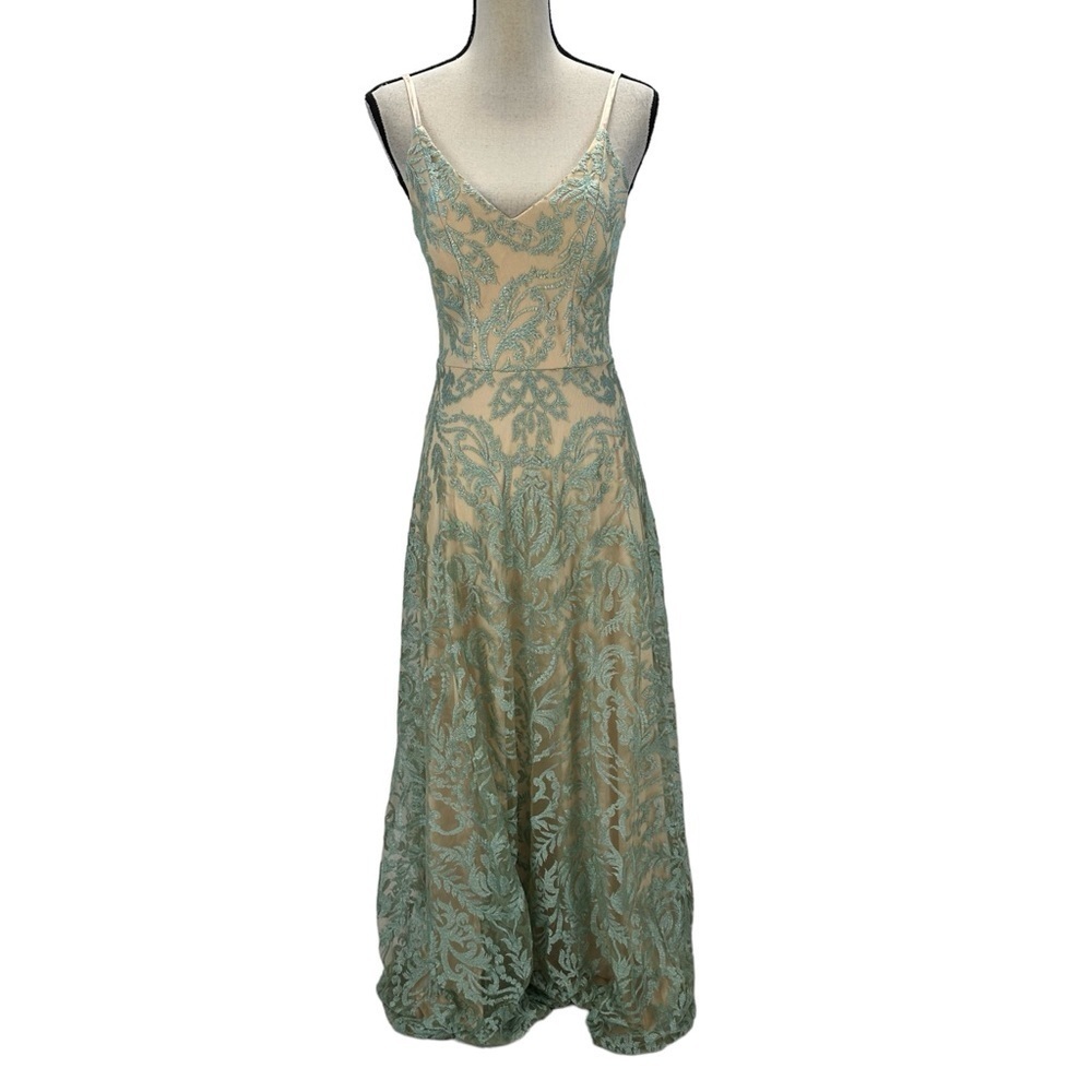 Speechless Sleeveless Sweatheart Neck Embroidered Overlay Gown - Mint Nude - 3